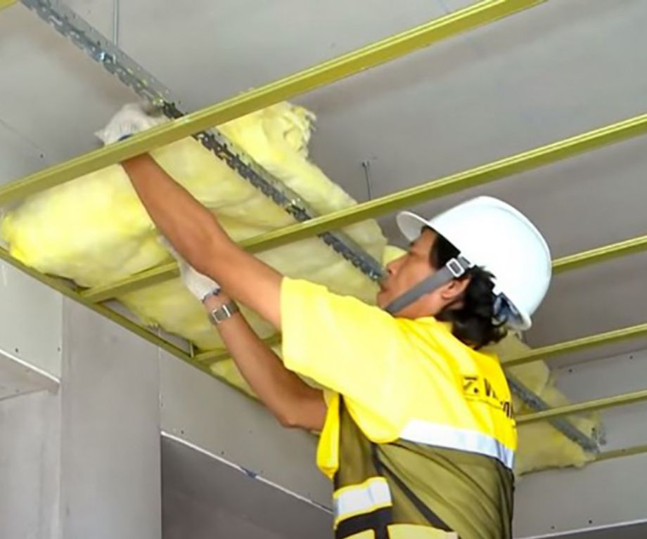 Thi công bông thủy tinh cho trần thạch cao Thi công bông thủy tinh cho trần thạch cao