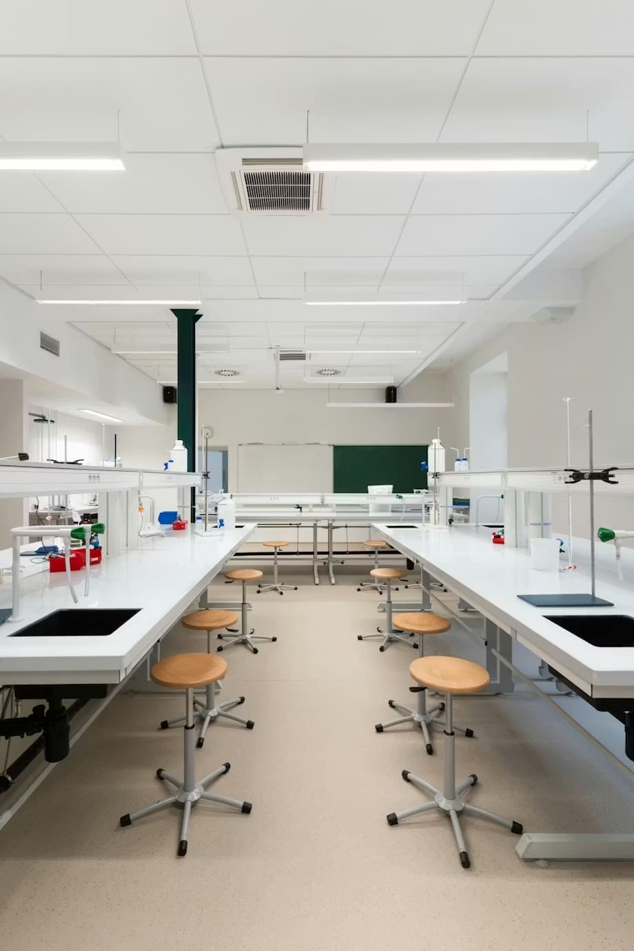 tam-soi-khoang-rockfon-tropic-5